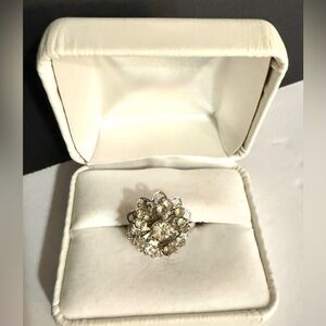 Vintage Sarah Coventry Silver Tone Floral clister gemstone Ring  Size 6.5